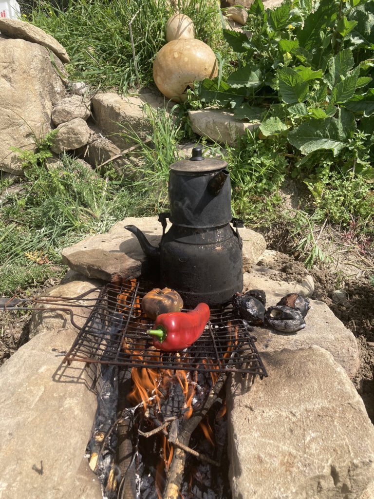 doğal yaşam odun ateşinde güğüm mehmet tülüce hamiyet bayram